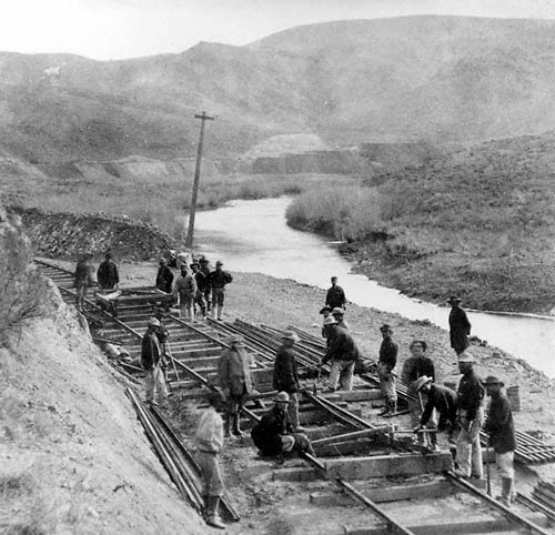 ￼The First Northern Transcontinental Railroad